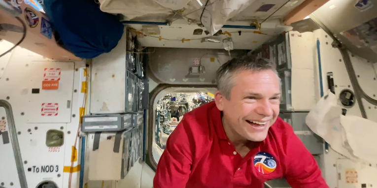 Let this astronaut show you around the International Space Station